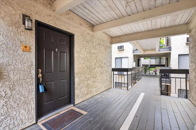 880 E Fremont Avenue 423, Sunnyvale, CA 94087
