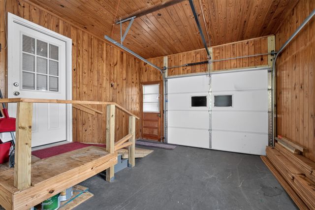 8997 Holmes Creek Rd, Smithville, TN 37166