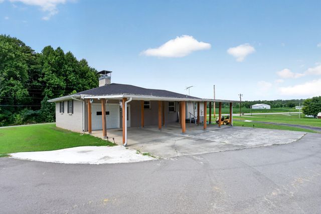 8997 Holmes Creek Rd, Smithville, TN 37166