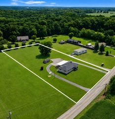 8997 Holmes Creek Rd, Smithville, TN 37166