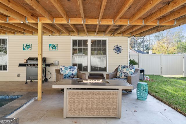 157 Country Walk Circle, Brunswick, GA 31525