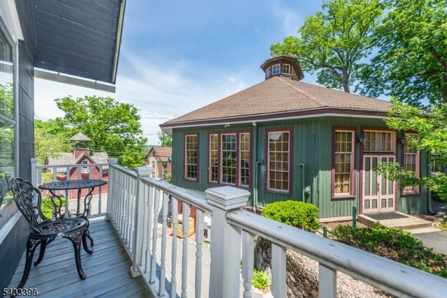 24 Simpson Ave, Parsippany-troy Hills Twp., NJ 07878