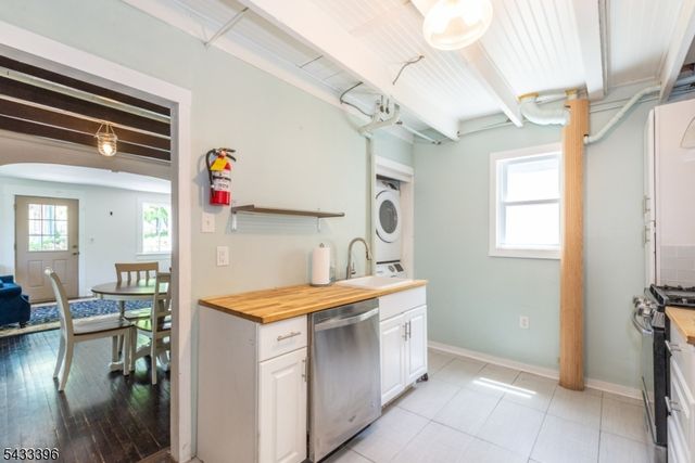 24 Simpson Ave, Parsippany-troy Hills Twp., NJ 07878