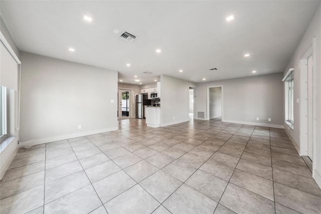 4800 NE 4th Avenue, Fort Lauderdale, FL 33334