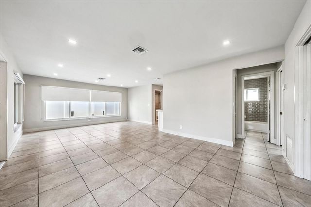 4800 NE 4th Avenue, Fort Lauderdale, FL 33334