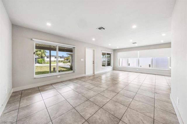 4800 NE 4th Avenue, Fort Lauderdale, FL 33334
