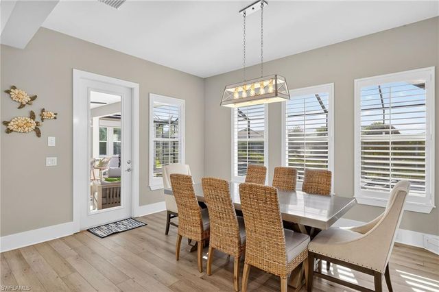 14832 Dockside LN, Naples, FL 34114