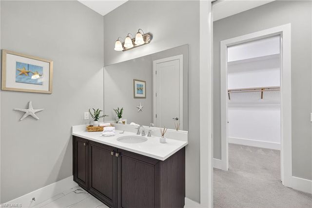 14832 Dockside LN, Naples, FL 34114