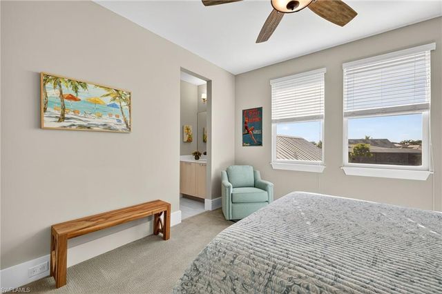 14832 Dockside LN, Naples, FL 34114