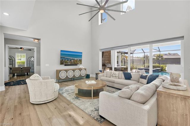 14832 Dockside LN, Naples, FL 34114