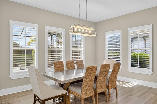 14832 Dockside LN, Naples, FL 34114