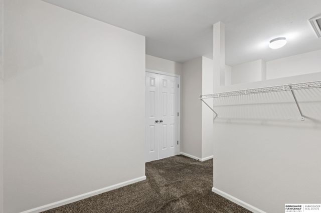 16147 U Circle, Omaha, NE 68135