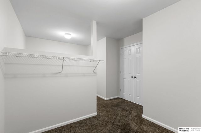 16147 U Circle, Omaha, NE 68135