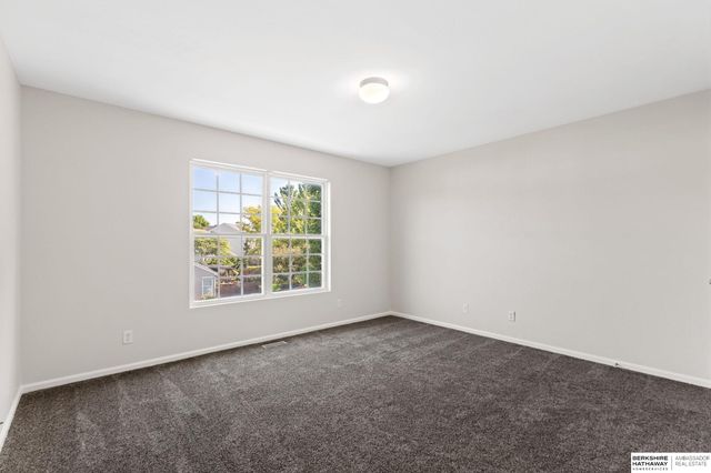 16147 U Circle, Omaha, NE 68135