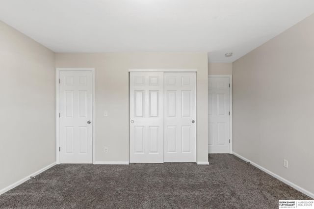 16147 U Circle, Omaha, NE 68135