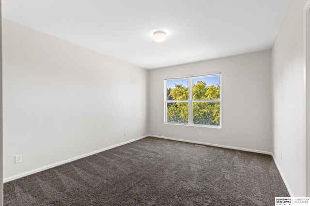 16147 U Circle, Omaha, NE 68135