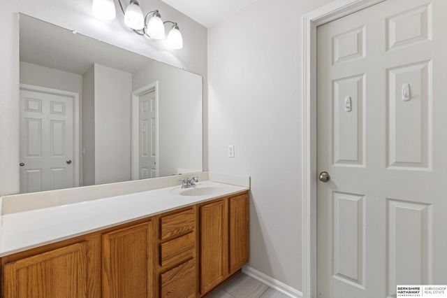 16147 U Circle, Omaha, NE 68135