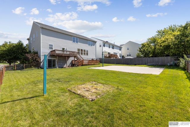 16147 U Circle, Omaha, NE 68135