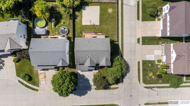 16147 U Circle, Omaha, NE 68135