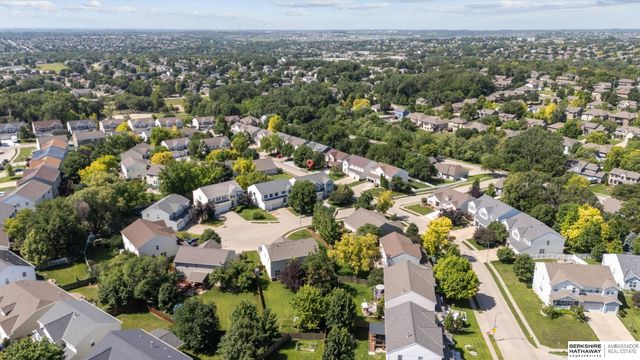 16147 U Circle, Omaha, NE 68135