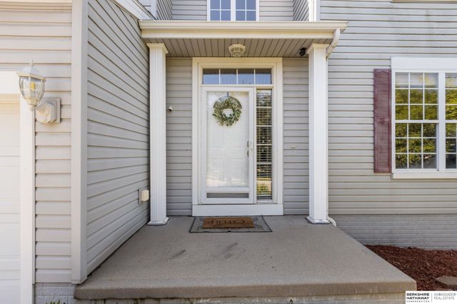 16147 U Circle, Omaha, NE 68135