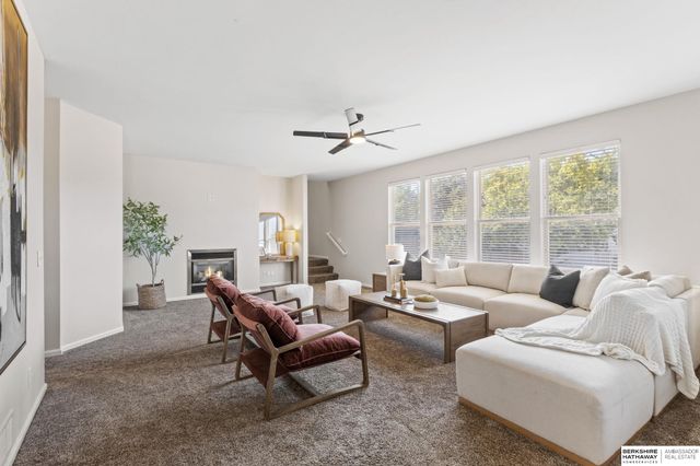 16147 U Circle, Omaha, NE 68135
