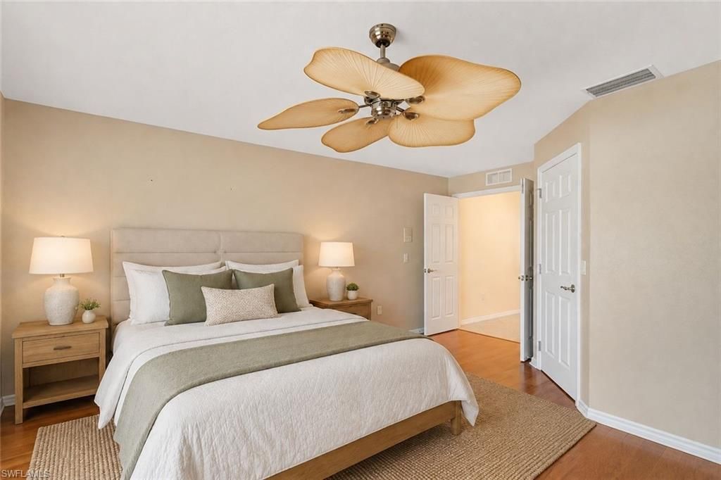 Image 17 of property listing at 2506 Greendale PL, Cape Coral, FL 33991