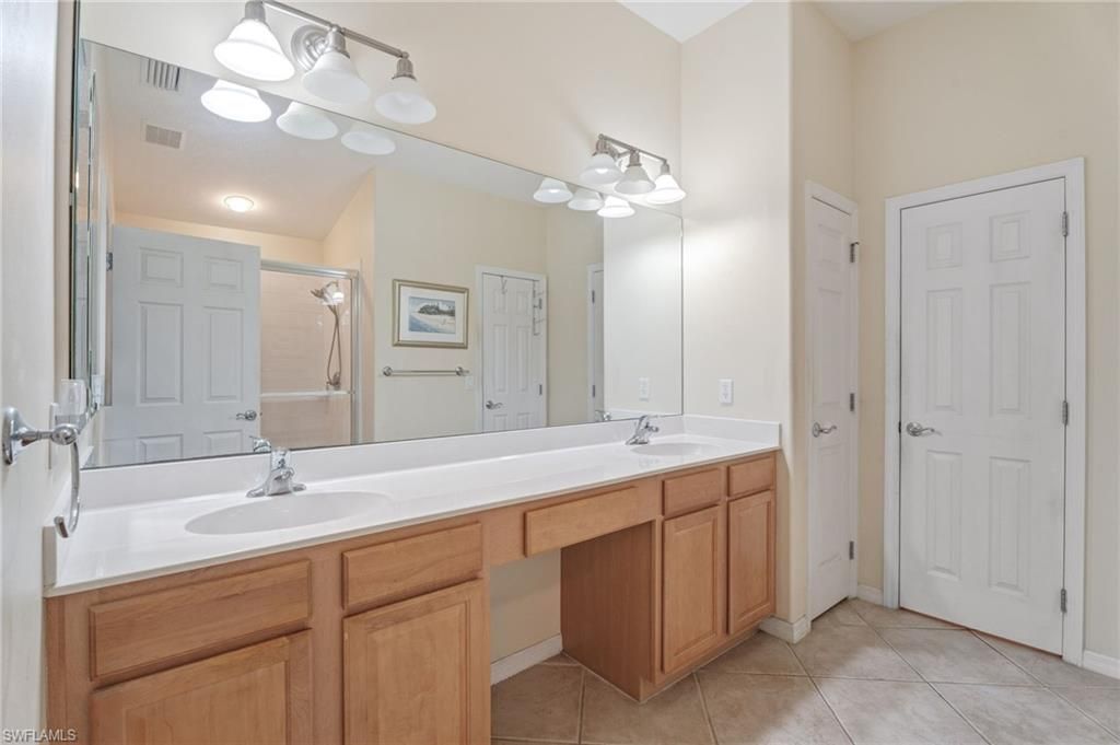 Image 29 of property listing at 2506 Greendale PL, Cape Coral, FL 33991