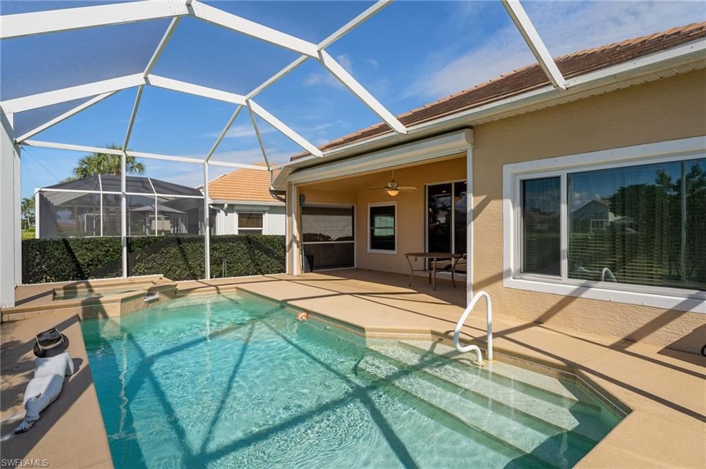 Image 34 of property listing at 2506 Greendale PL, Cape Coral, FL 33991