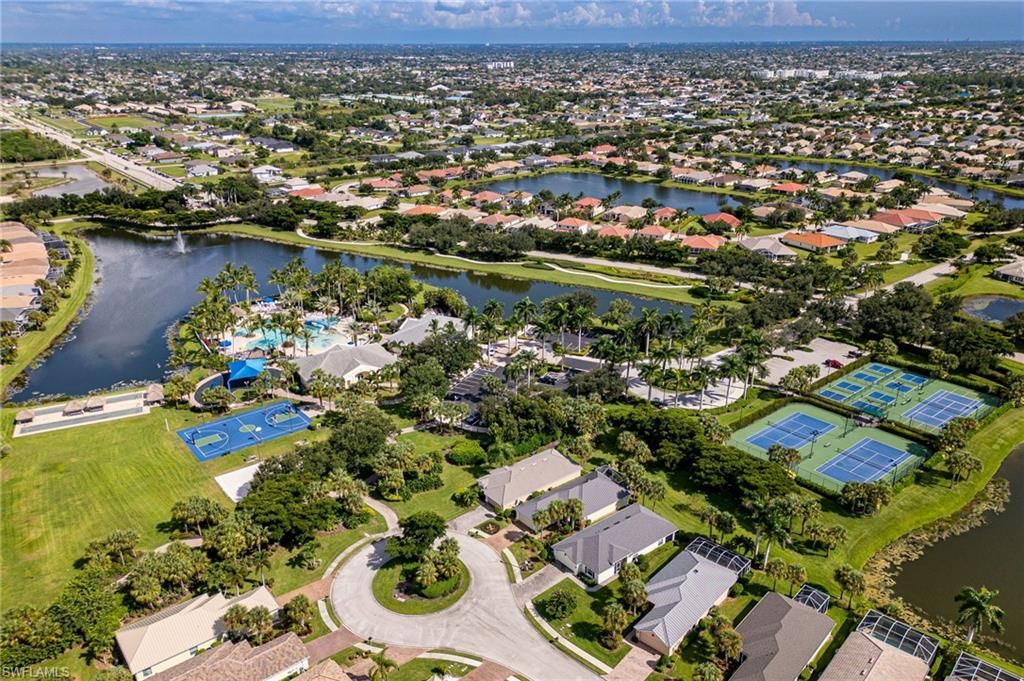 Image 38 of property listing at 2506 Greendale PL, Cape Coral, FL 33991
