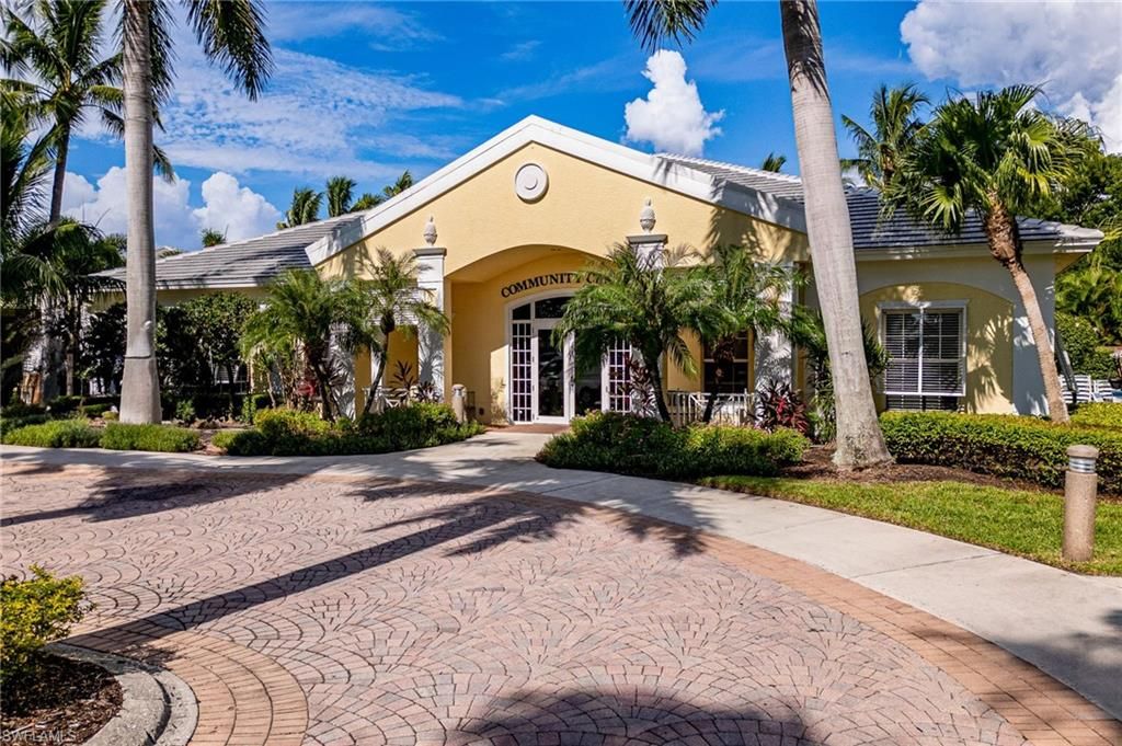 Image 42 of property listing at 2506 Greendale PL, Cape Coral, FL 33991