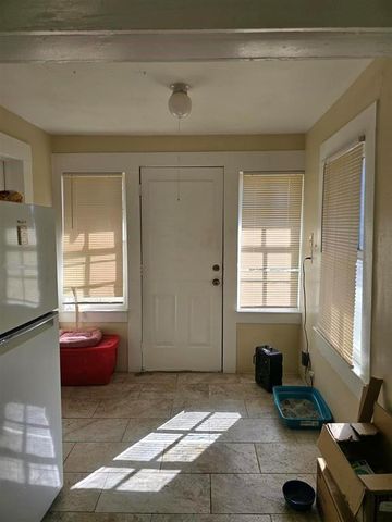 899 Cartwright Street, Beaumont, TX 77701