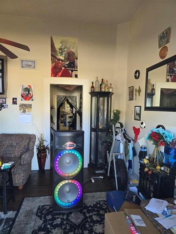 899 Cartwright Street, Beaumont, TX 77701