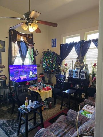 899 Cartwright Street, Beaumont, TX 77701