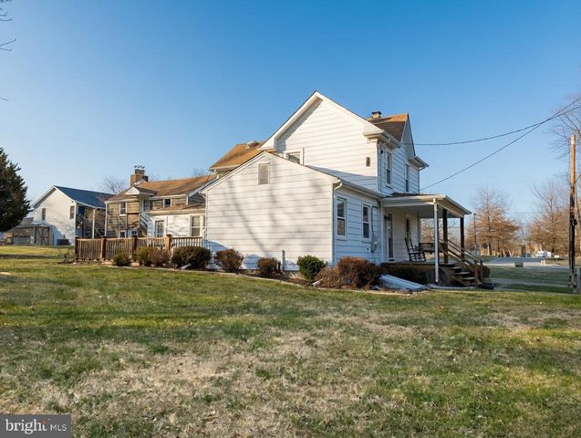 7816 DERWOOD ST, Rockville, MD 20855