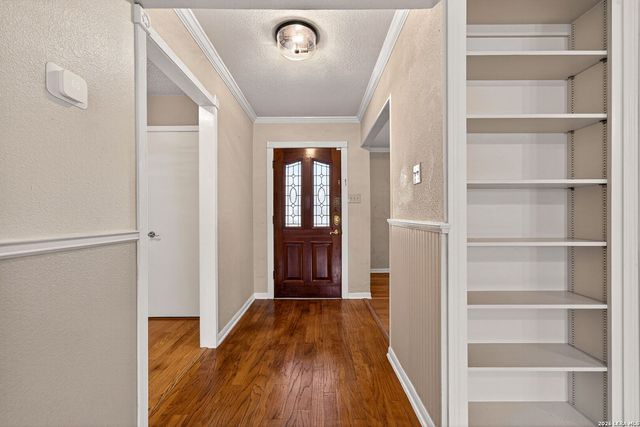 13703 Hunters Hawk, San Antonio, TX 78230