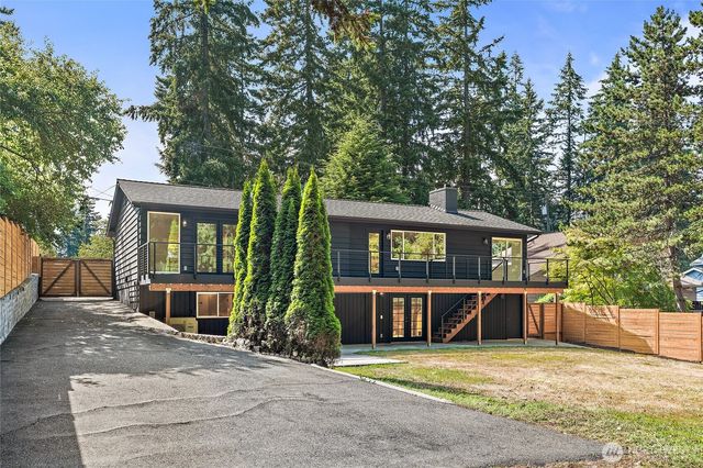 17229 72nd Avenue W, Edmonds, WA 98026