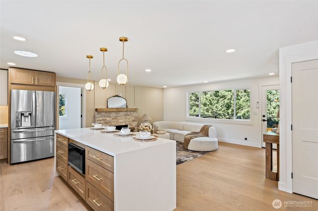 17229 72nd Avenue W, Edmonds, WA 98026