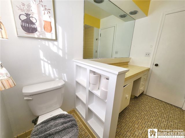 8 Lafayette Avenue, Dunkirk, NY 14048