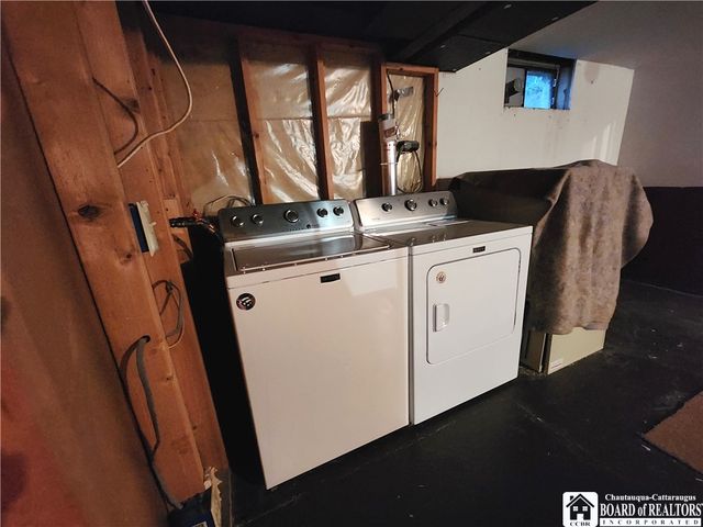 8 Lafayette Avenue, Dunkirk, NY 14048