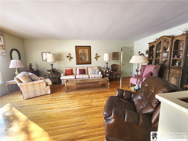 8 Lafayette Avenue, Dunkirk, NY 14048