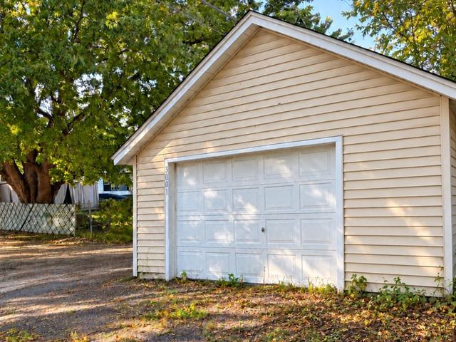 3001 Sheridan Avenue N, Minneapolis, MN 55411