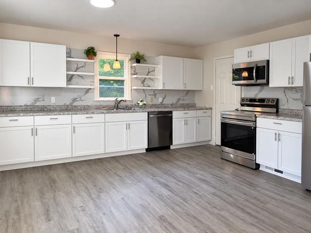 3001 Sheridan Avenue N, Minneapolis, MN 55411