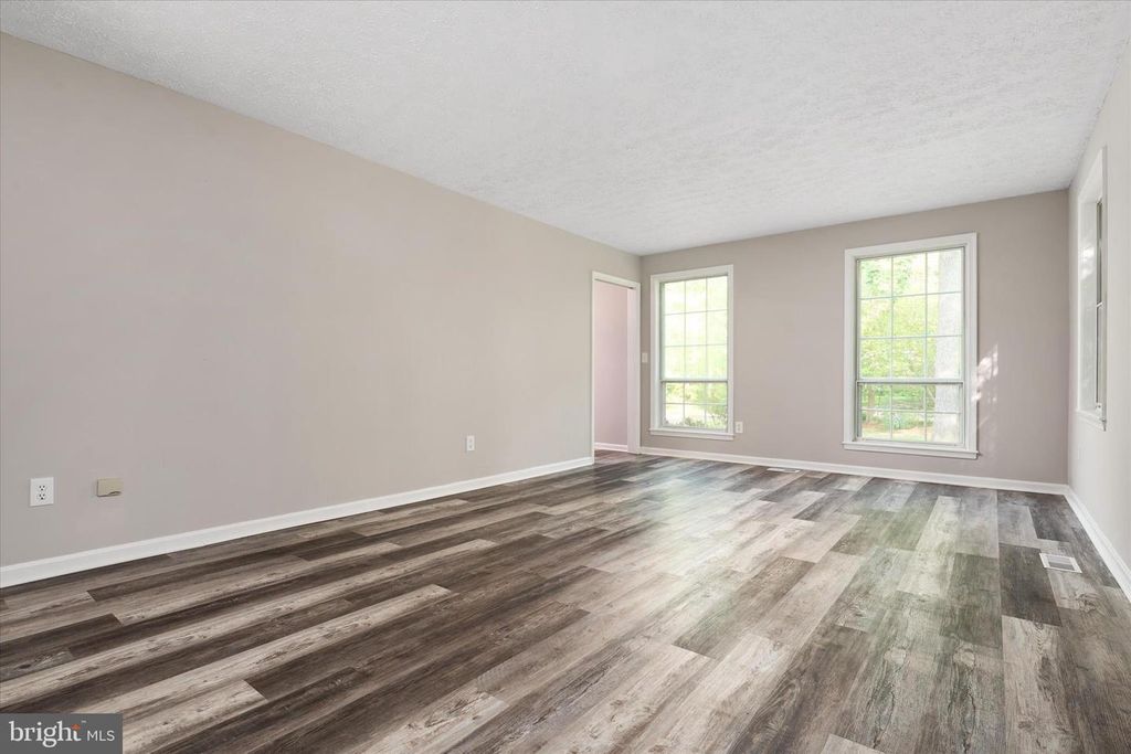 Image 13 of property listing at 1647 HOMEWOOD RD, Annapolis, MD 21409