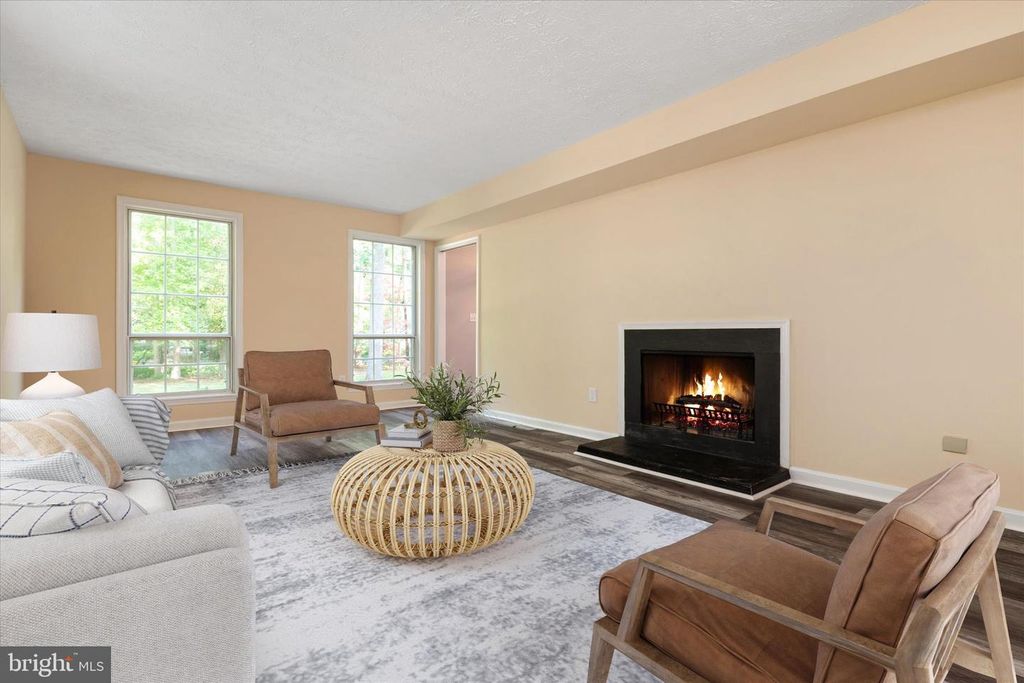 Image 14 of property listing at 1647 HOMEWOOD RD, Annapolis, MD 21409