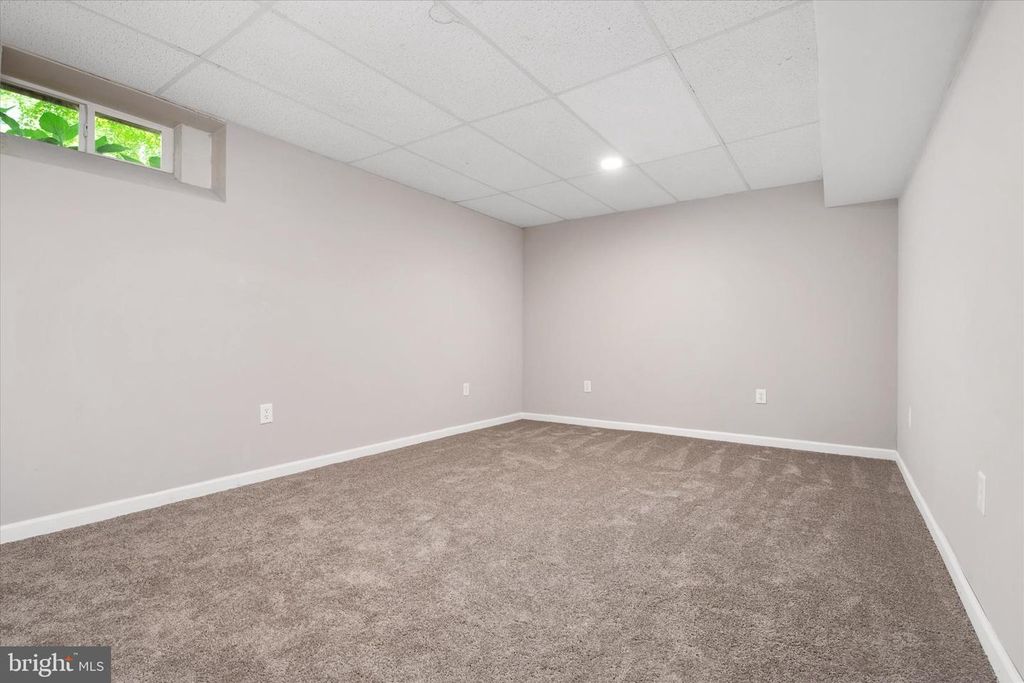 Image 30 of property listing at 1647 HOMEWOOD RD, Annapolis, MD 21409