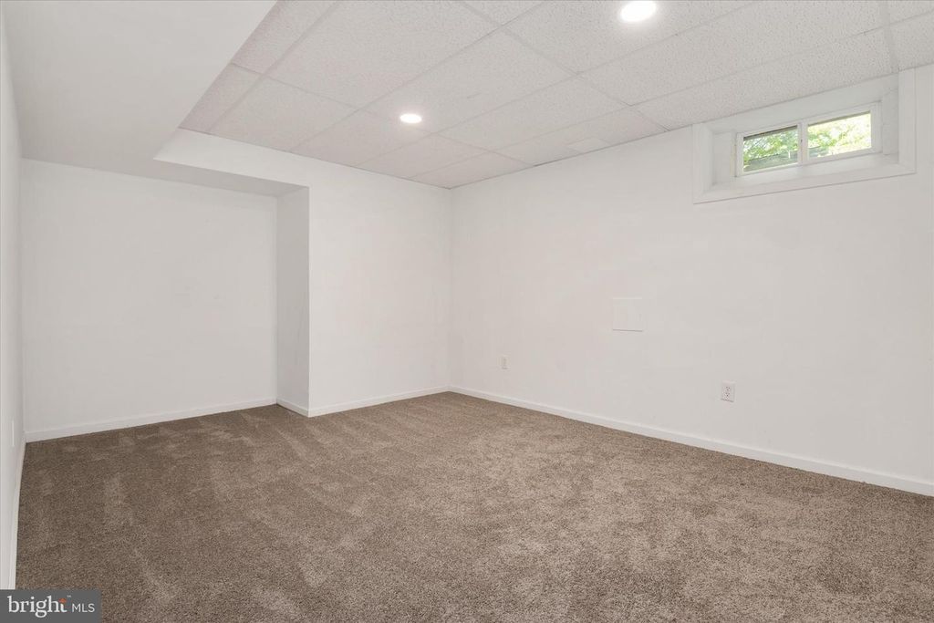 Image 31 of property listing at 1647 HOMEWOOD RD, Annapolis, MD 21409