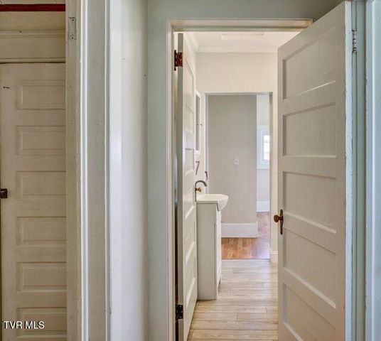 1427 Highway 93, Fall Branch, TN 37656