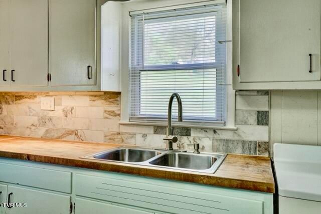 1427 Highway 93, Fall Branch, TN 37656