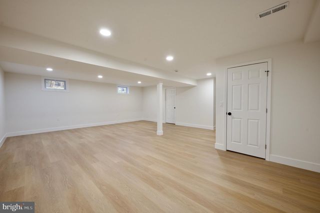 12453 WENDELL HOLMES RD, Herndon, VA 20171